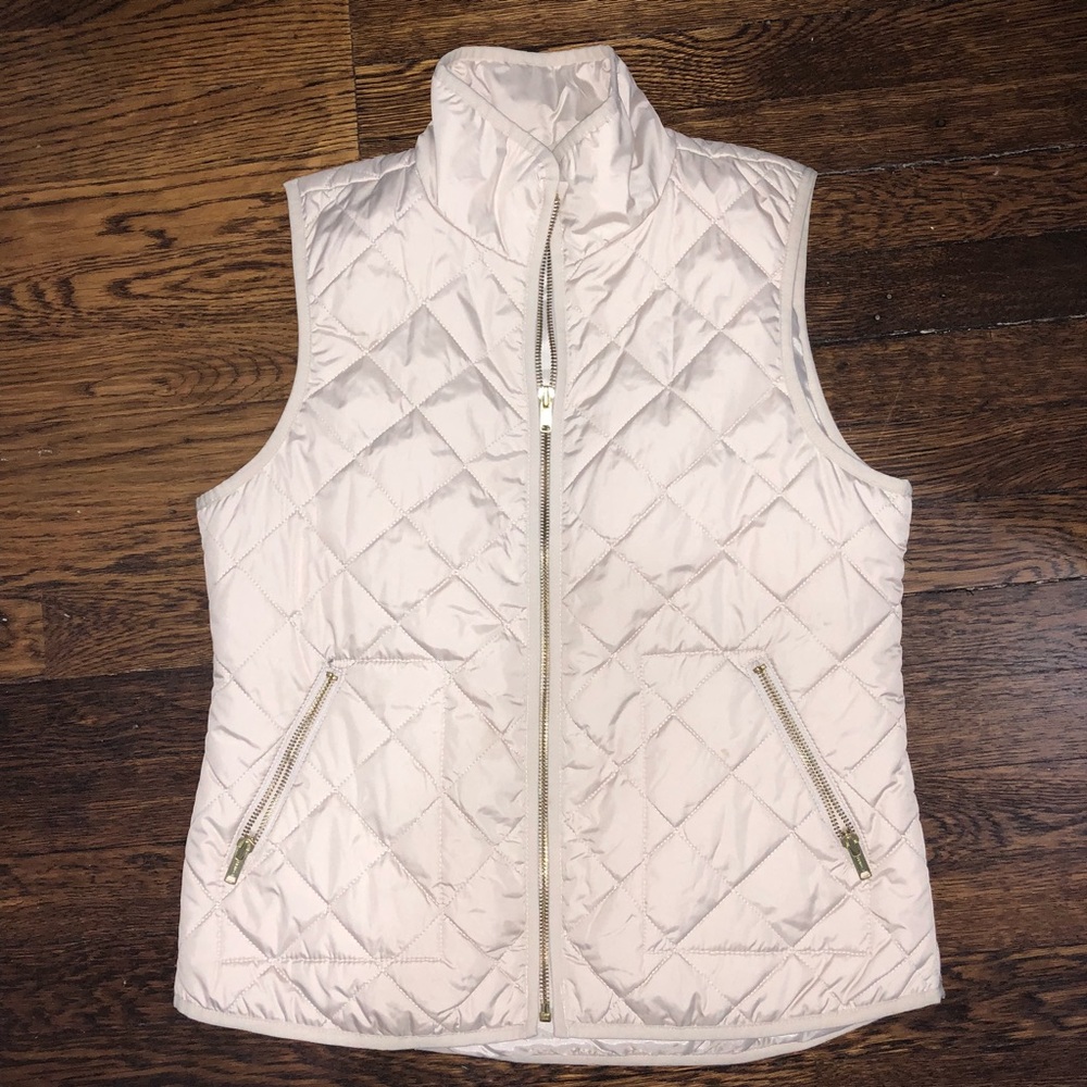 Cream light weight vest from Old Navy